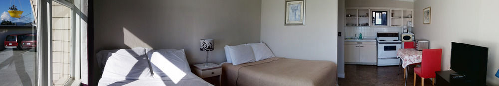 Westview Centre Motel Ltd Powell River Esterno foto